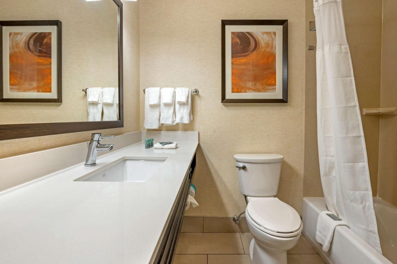 Best Western Hilliard Inn & Suites Eksteriør bilde